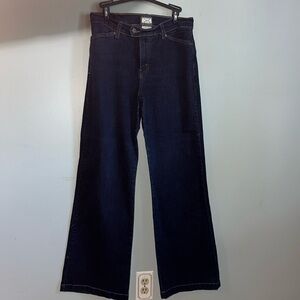 Levi’s 512 wide leg dark blue denim, size 12 medium